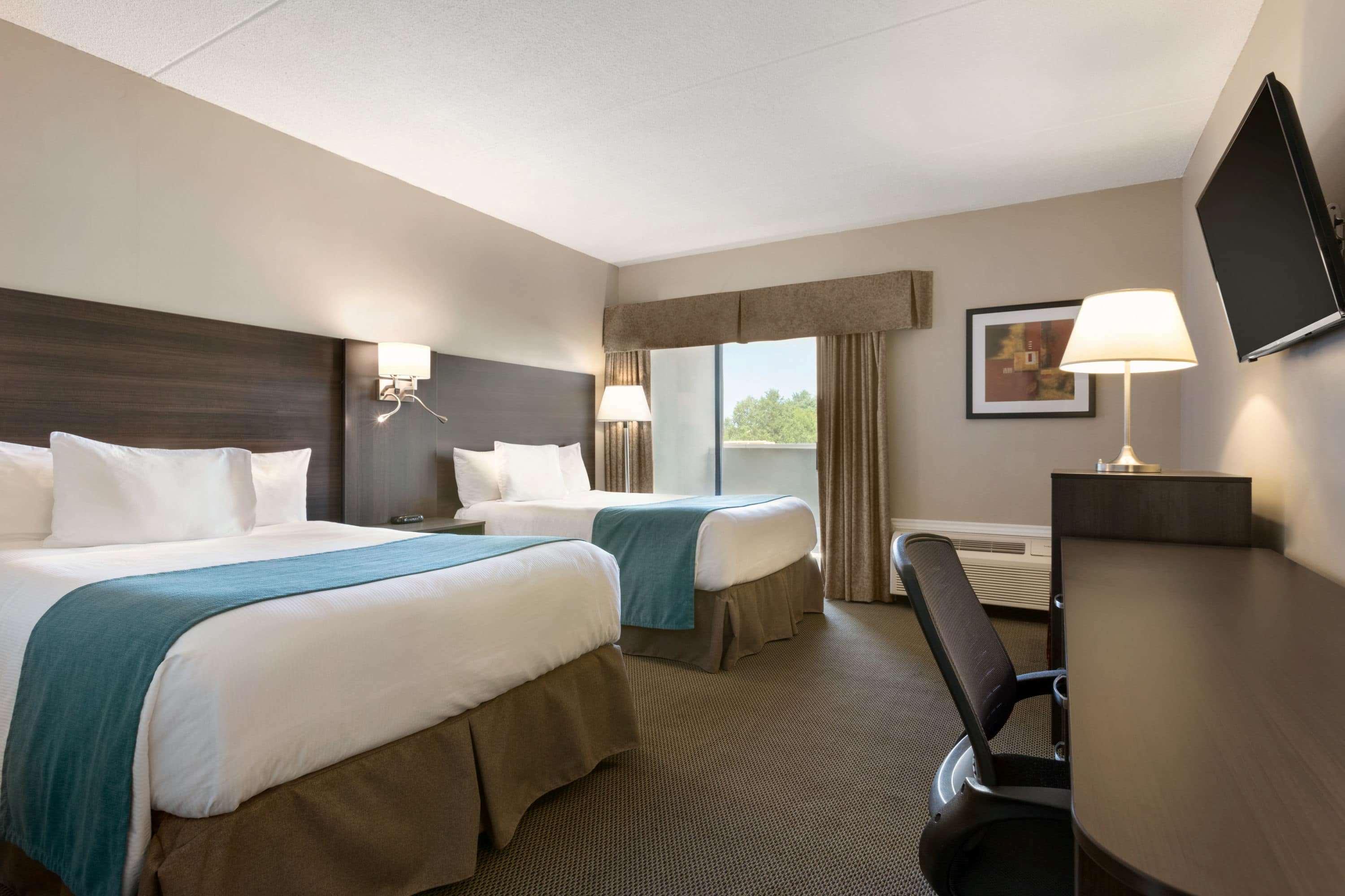 Travelodge Hotel By Wyndham Kingston Lasalle Luaran gambar